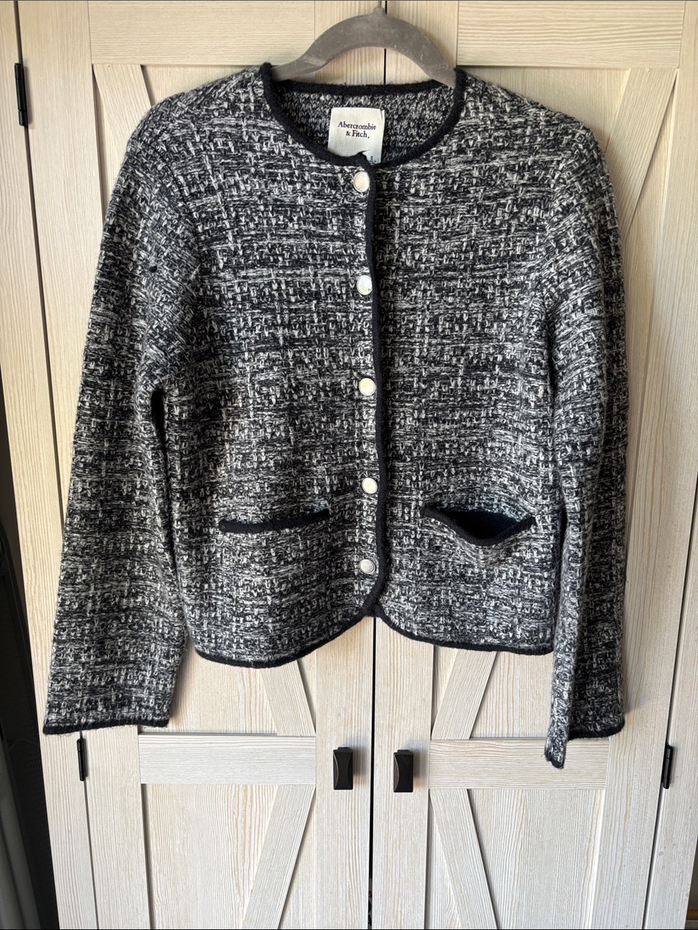 Abercrombie & Fitch Black and White Bouclé Cardigan Blazer size small